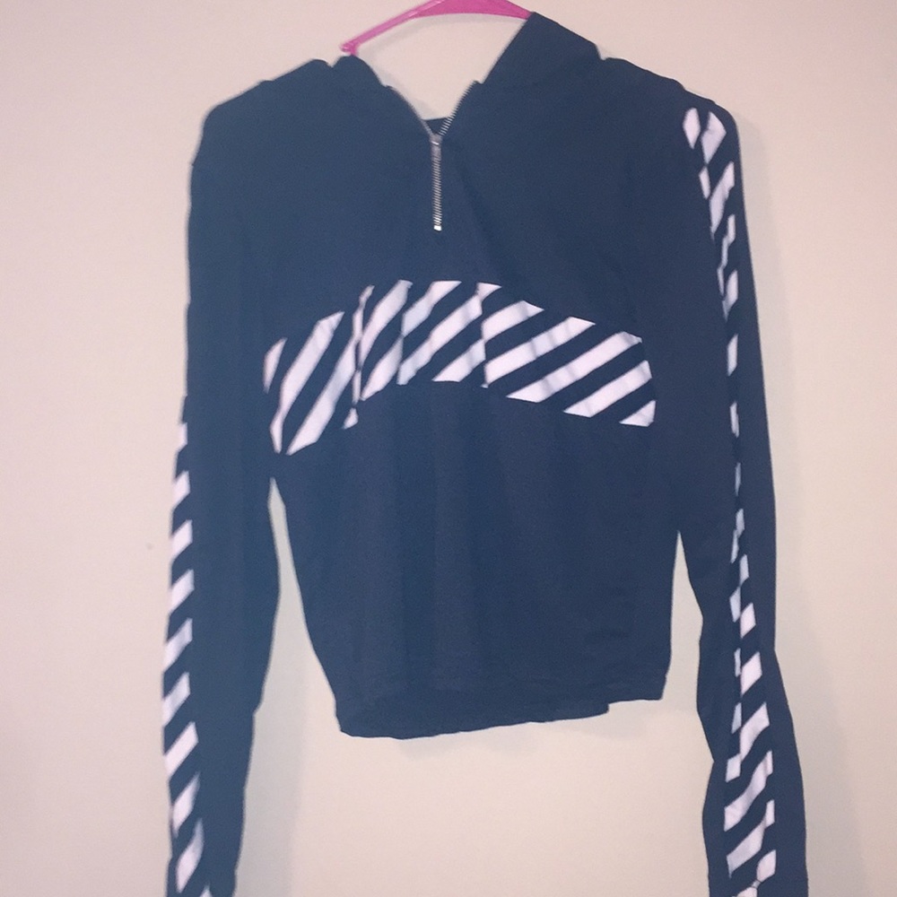 Super Cute Cropped Hoodie